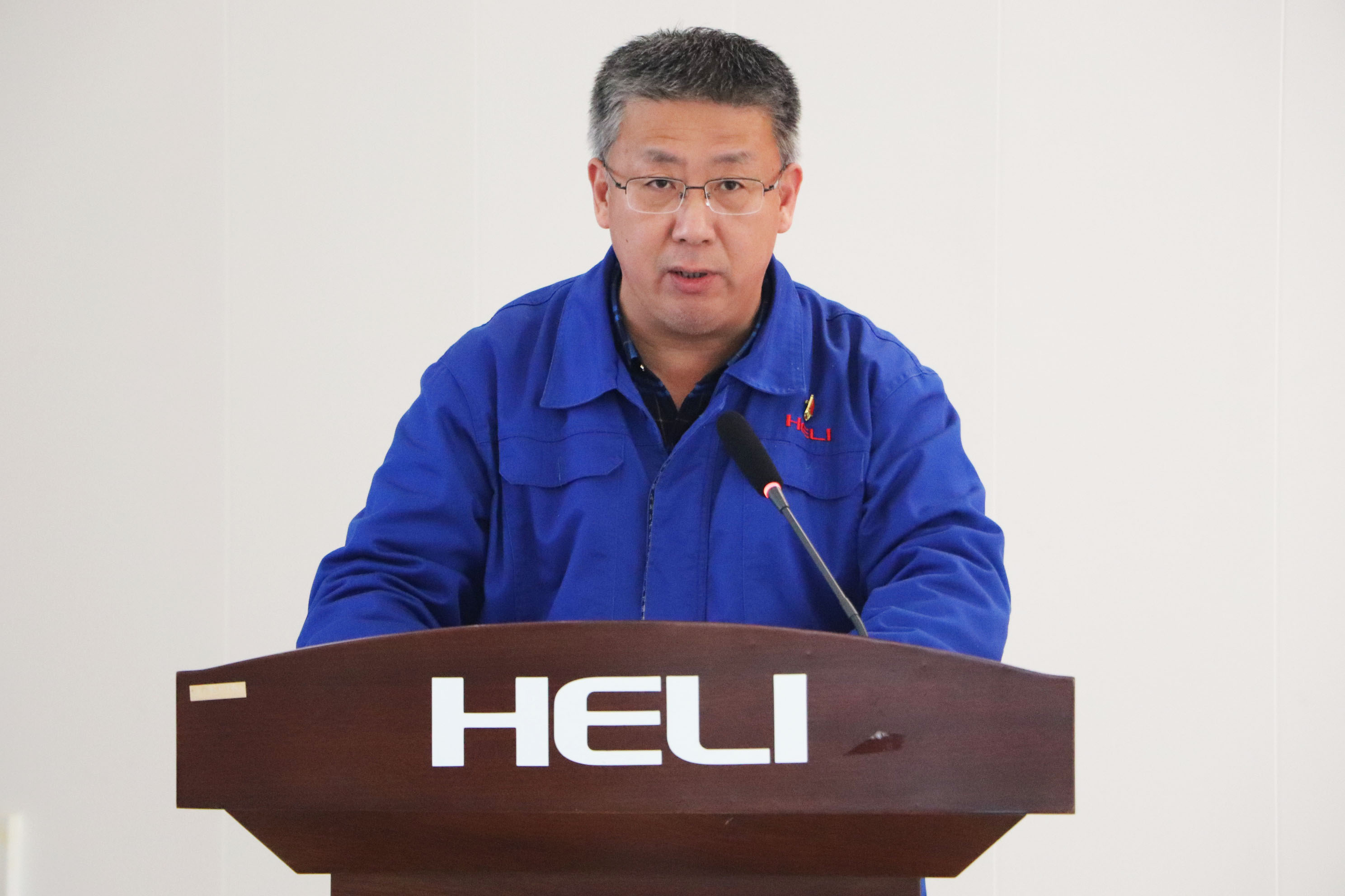 盘锦合力党委书记、董事长、总经理孙鸿钧作动员讲话02.JPG 盘锦合力党委书记、董事长、总经理孙鸿钧作动员讲话02.JPG